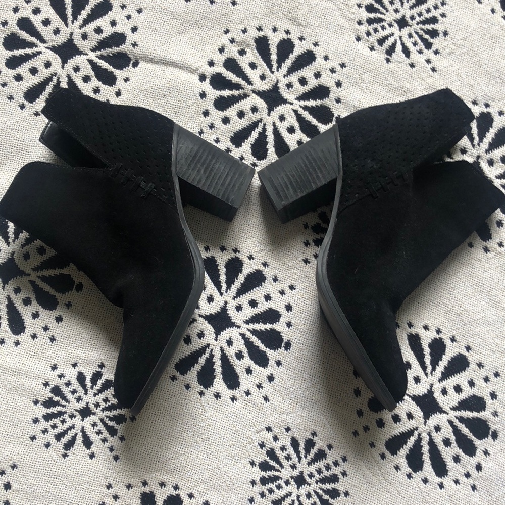 Steve Madden Black Bootie Sz 8.5